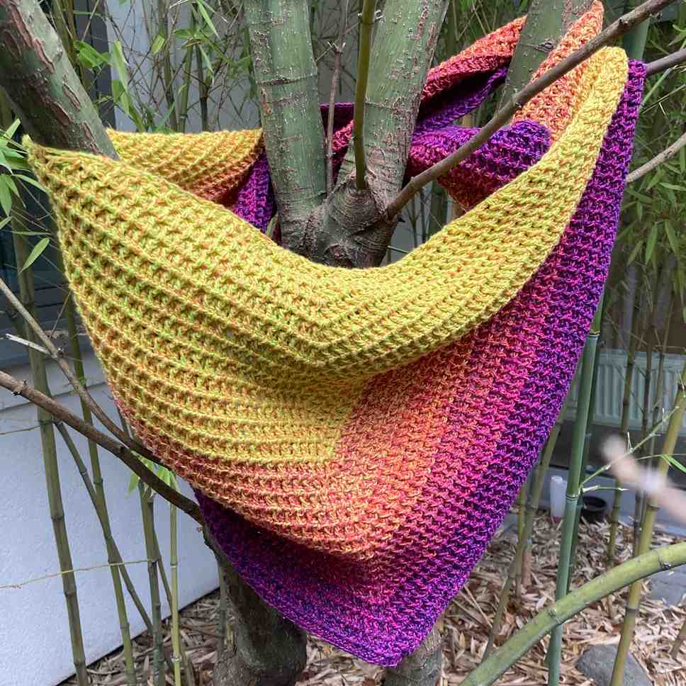 Háčkovaný šátek